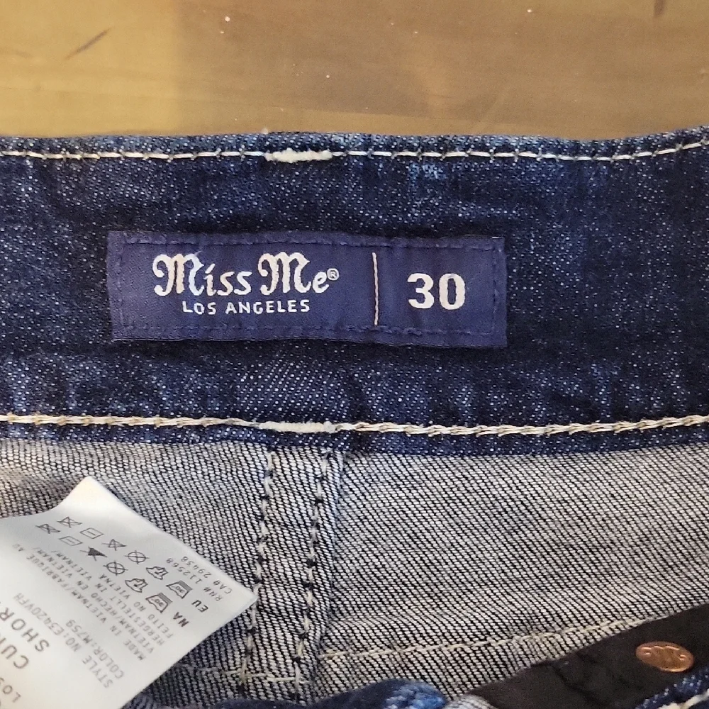 Miss Me Shorts - Picture 3 of 6